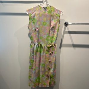 Vintage 1960’s Floral Fitted Dress